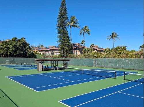 Perfect Getaway 2BD Condo, Steps to Beach & Shops photo 3
