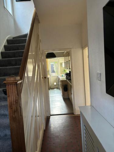 Φωτογραφία από το άλμπουμ του Guest house double room σε West Bromwich