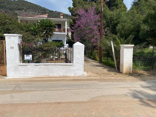 Φυσικό τοπίο κοντά σε αυτή η παραθεριστική κατοικία