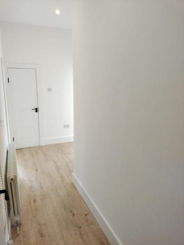 Фотография из галереи Hampden Glasgow Tenement Flat в Глазго