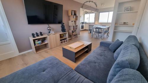 Le Landouzy #Parking#Netflix