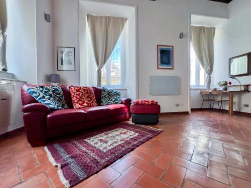Inn Pantheon Home