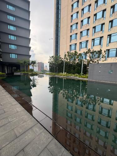 Permandangan sungai dekat dengan apartmen