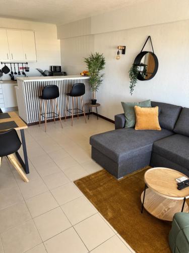 Albufeira Cozy Sea View with Balcony & Resort Access