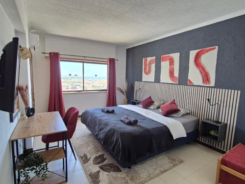 Albufeira Cozy Sea View with Balcony & Resort Access
