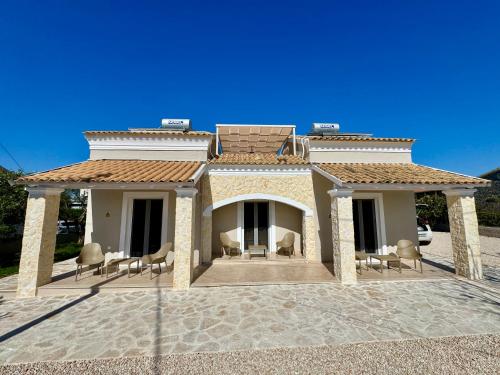 Edith's Beach House - Adults Only