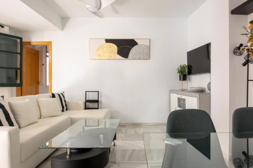 Monsalves Patio, céntrico y con garaje gratis