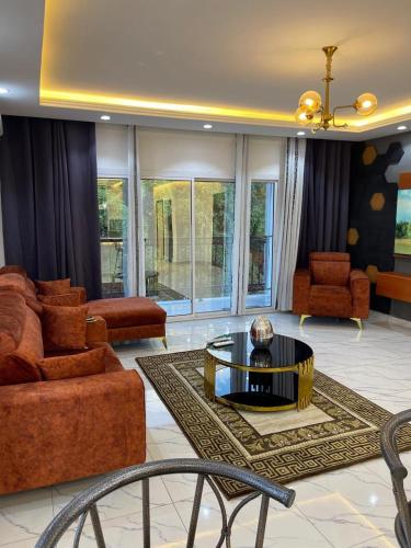 Emma Diamond Bonapriso