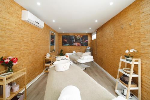 Spa and/or other wellness facilities at Lani's Suites de Luxe - Adults Only