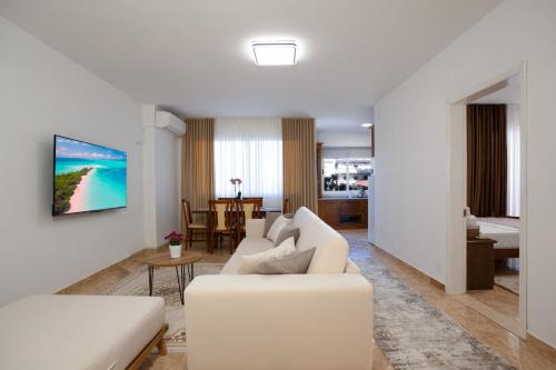 Sea Shell Apartments