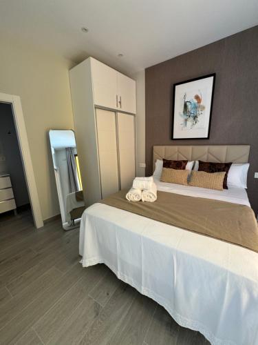 Suspiro 202 Elegant Suite