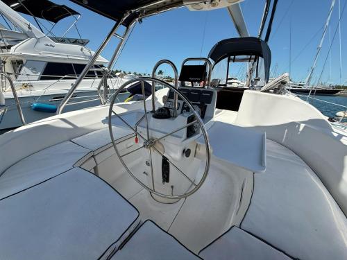 Gambar di galeri bagi Elegant Sailboat Stay di Key West