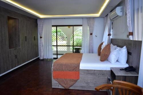 Gallery image of MAKAAZI NYALi in Mombasa