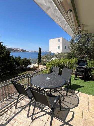 Apartman Lovren - Prvi red do mora