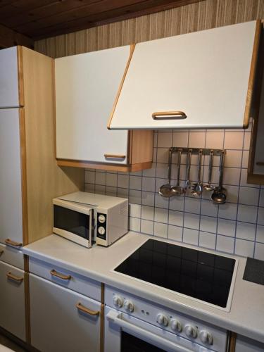 Una cocina o cocineta en Dana