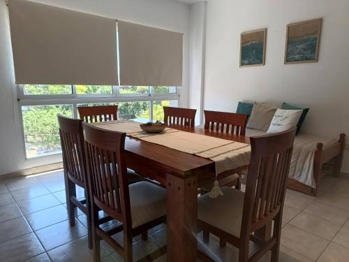 Posezení v ubytování Departamento confortable Excelente ubicación con cochera