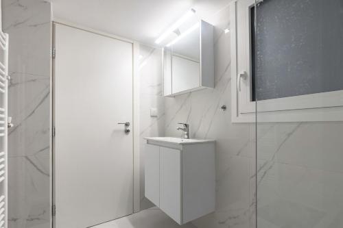 Flouris Apartments
