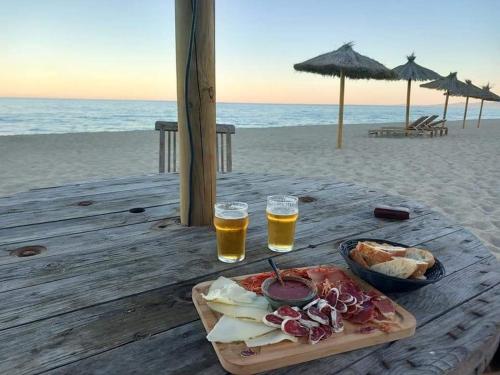 Drinks på Appartement climatisé avec piscine, magnifique vue mer, lac et le Pic le Canigõ !