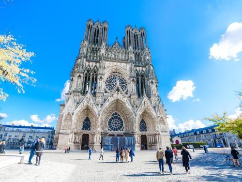 Studio hyper centre secteur Cathedrale - Forum- Erlon