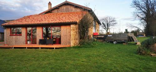 Gîte en matériaux naturels Sauna, couchers de soleil et chevaux