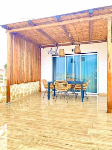 Boho Natural Beachfront Detached House