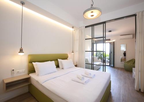 Emily in Athens - Central chic flat with terrace Syntagma E1