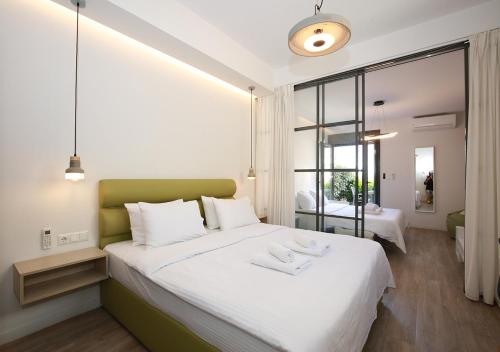 Emily in Athens - Central chic flat with terrace Syntagma E1