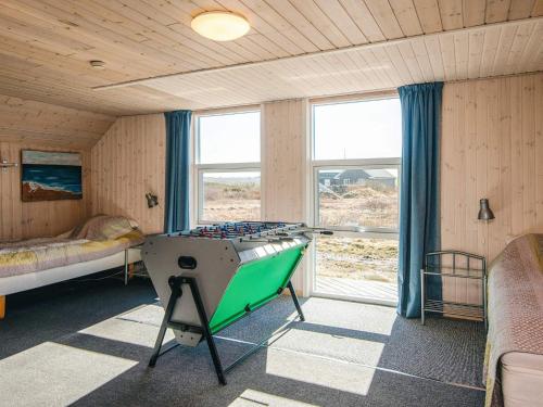 Ένα ή περισσότερα κρεβάτια σε δωμάτιο στο 8 person holiday home in Lemvig-By Traum