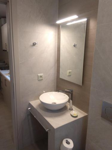 Theasis Deluxe