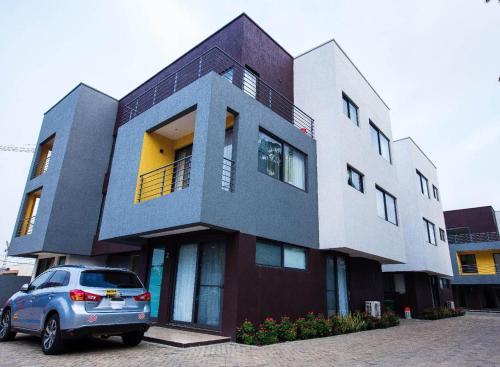 Luxury 2-Bedroom Duplex at Airport Residential Area