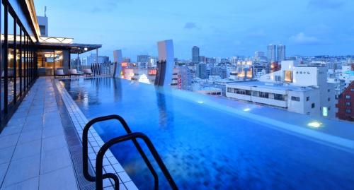 Kolam renang di atau dekat dengan Hotel Aqua Citta Naha