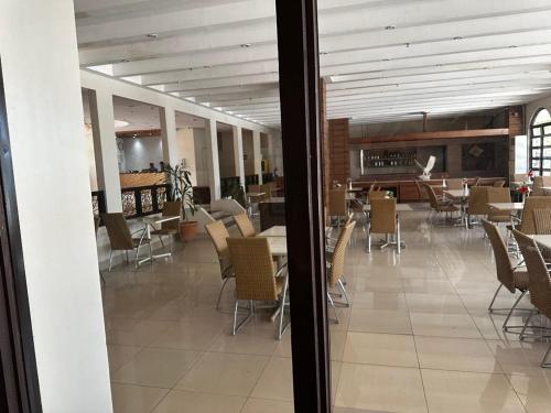 Χώρος καθιστικού στο OSTDONKS HOME Mactan Condo