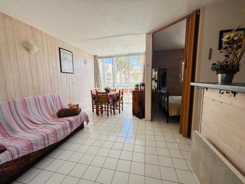 Photo de la galerie de l'établissement Appartement T2 cabine, 4 couchages, au port d'Argelès-sur-Mer - FR-1-309-504, à Argelès-sur-Mer