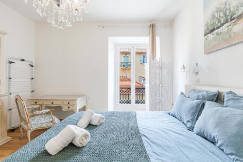 SICARDI - Elegant apartment in old town