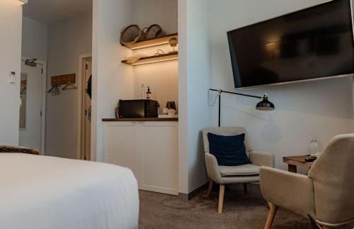 Televisyen dan/atau pusat hiburan di Bay Of Fires Apartments - Town Centre