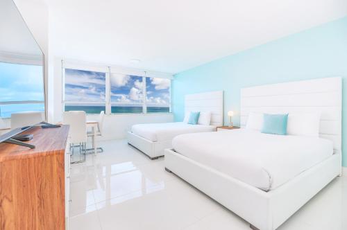 SeaStays Apartmentsにあるベッド