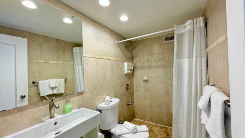 SeaStays Apartmentsにあるバスルーム