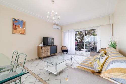 Billede fra billedgalleriet på MARYNAN 1 - Spacieux appartement face à la mer i Menton