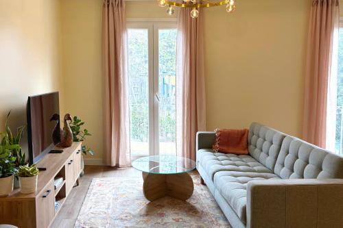 Parkside Retreats at 1880 House