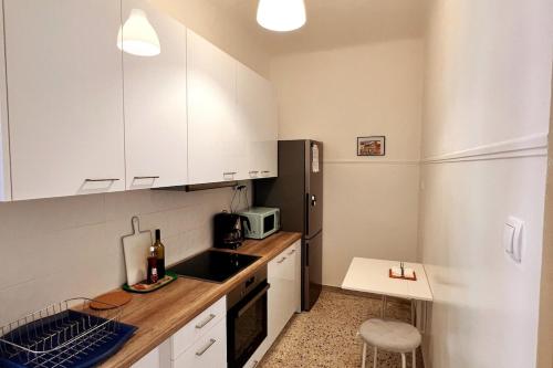 Quiet apartment in the centre of Athens
