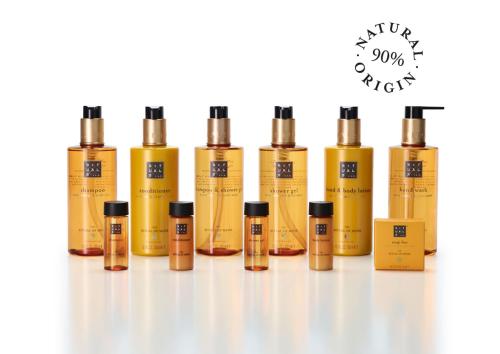 a group of bottles of essential oils on a white background at 8Z Dreamz 3 in Ghent
