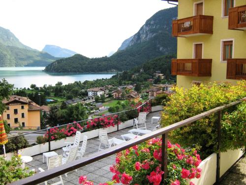 Imagen de la galería de Hotel Excelsior, en Molveno