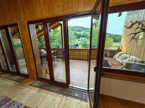 Μπαλκόνι ή βεράντα στο Raw Nature Cabin