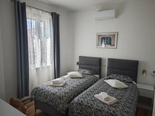 Apartment Central Old town with private indoor garage parking