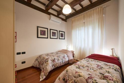 Vill'Etta, the artist's home