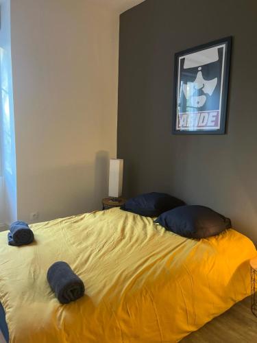 Photo de la galerie de l'établissement 2 chambres - Centre Historique - Parking privé, à Bourges