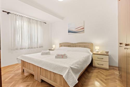 Apartments Karlo 604