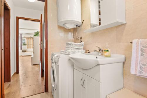 Apartments Karlo 604