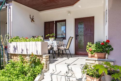 Apartments Karlo 604