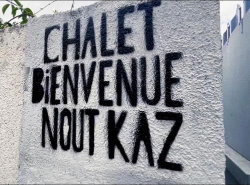 Фотография из галереи Chalet BIENVENUE NOUT KAZ в городе Saint-Gilles-les Hauts